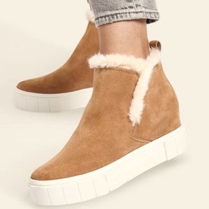 NWT Dolce Vita Suede Boots. Size 7M